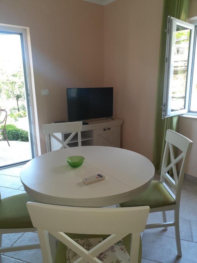 Apartmani Tanja Tivat Dış mekan fotoğraf